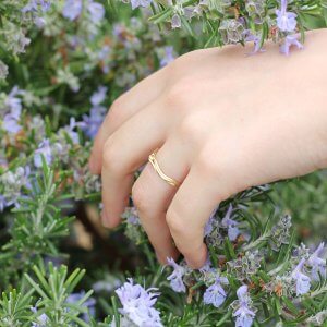 Alliance maä en argent massif 925 recyclé, modèle nid, inspiration de la nature bijoux écologique fait main en France, mariage éthique