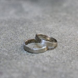 gravure sur alliance Maä, pour souvenir de mariage