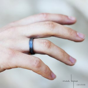 alliance ciel étoilé en argent massif recyclé, fait main en france par un petit artisan, alliance écologique