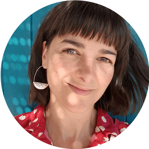 Portrait de Marielle Debethune créatrice de bijoux